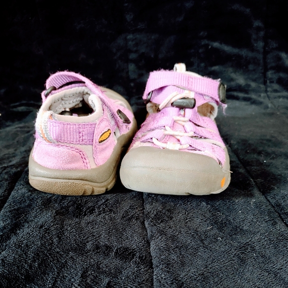 KEEN Footwear Newport H2 Girls Unisex Pink Strapped Walking/Hiking Shoes 9 GOOD - Picture 6 of 11